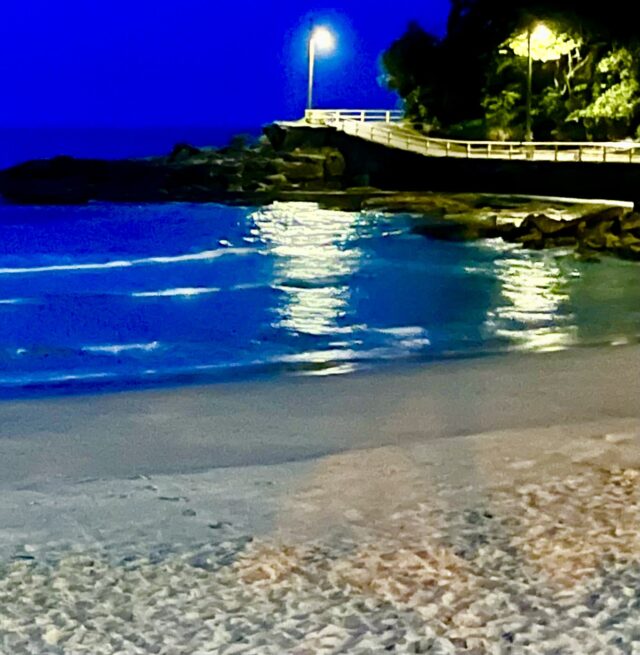 Monday 23 February 2023 – Clear  Water 24 degrees, swimmers, Cole Classic